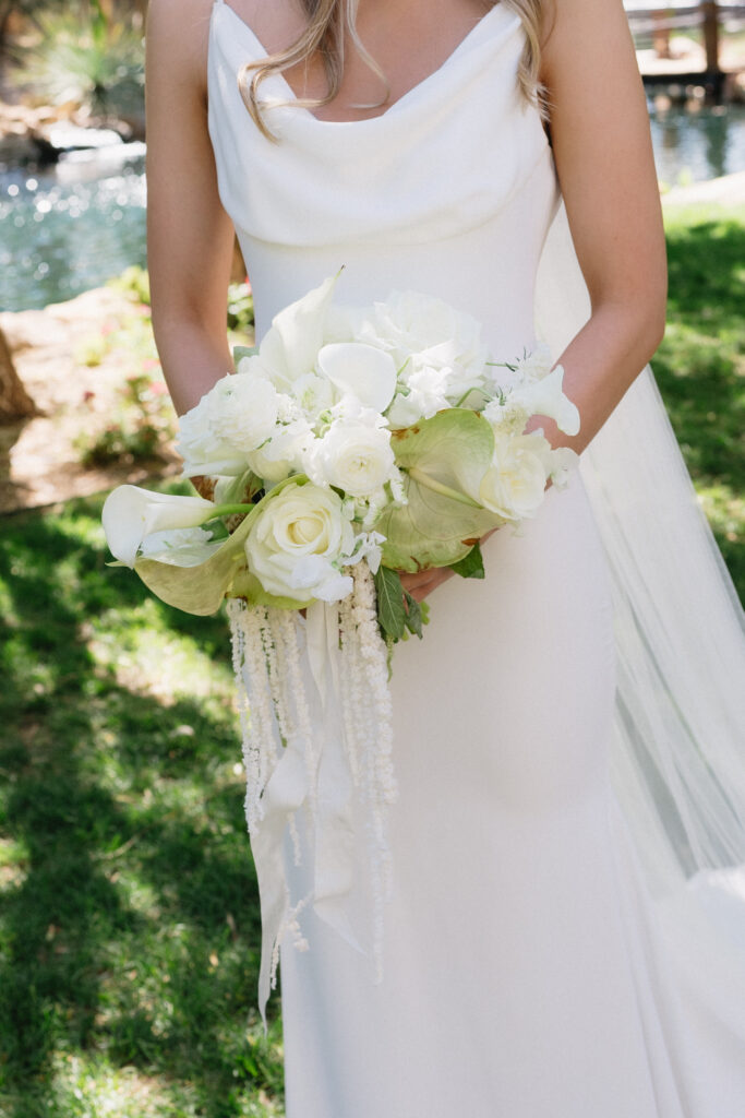 timeless, wedding florals, elegant